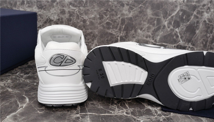 D*or b30 sneaker