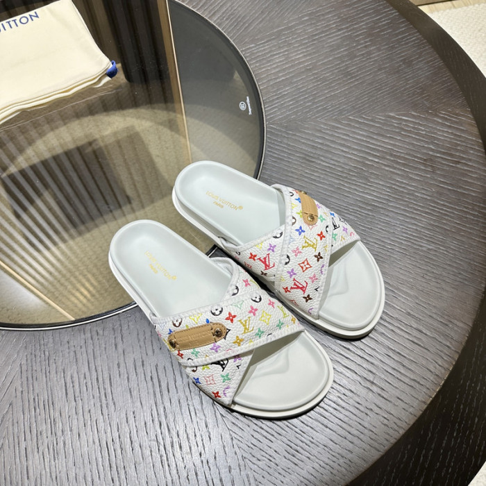 LV SANDALS