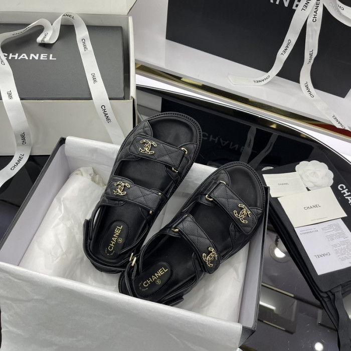Ch*el sandal