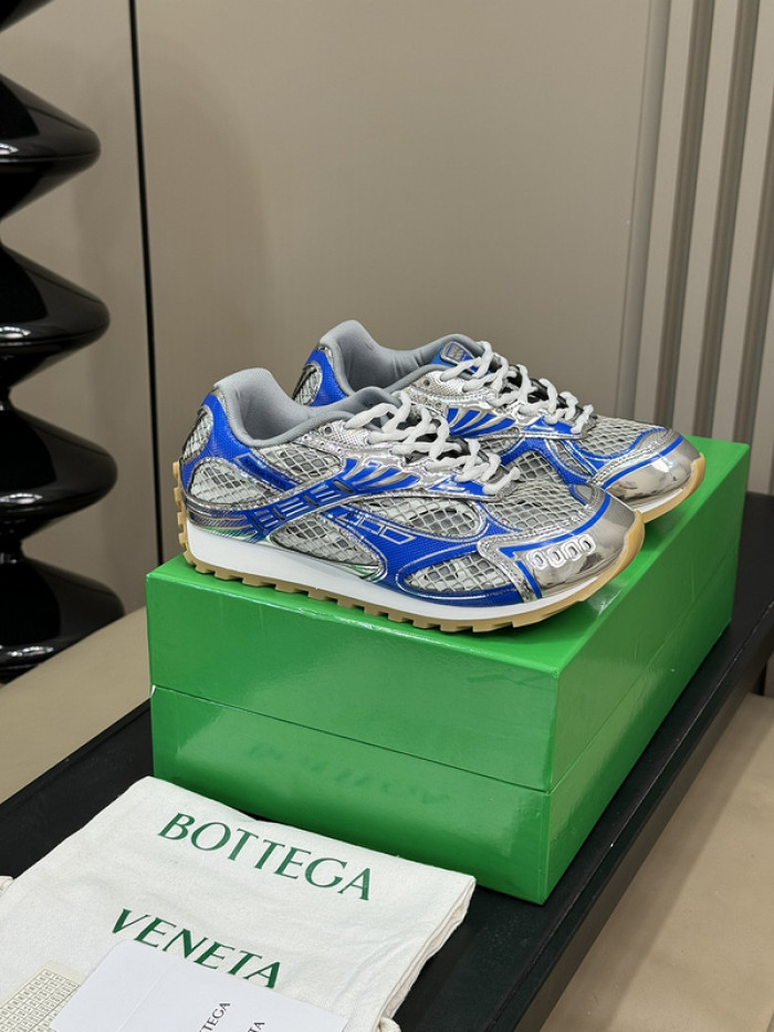 B0tte*a ve*ne*ta sneaker