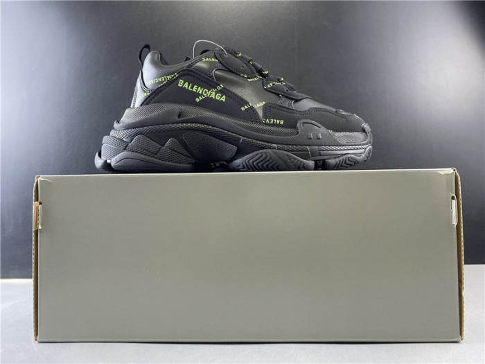 blcg sneaker triple.s.gomma black 524039 w2fa1 7633