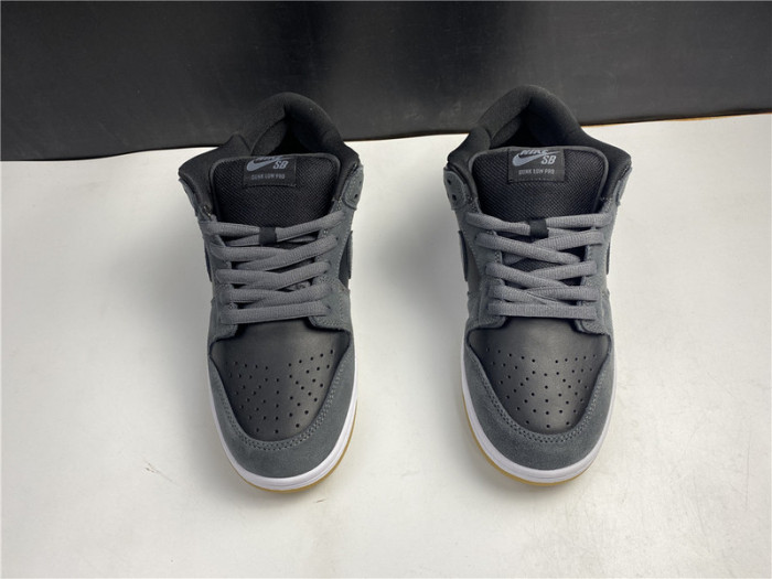 nike sb dunk low dark grey black gum ar0778-001
