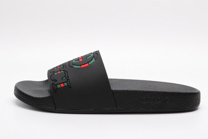 G*u*i sandals